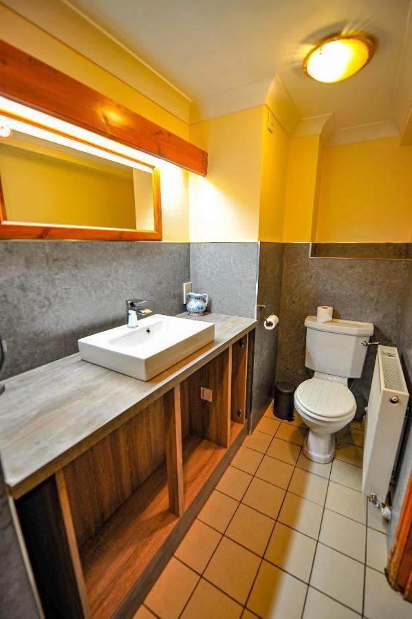The Coachman Pub, Hartford, Room Only Hartford  외부 사진
