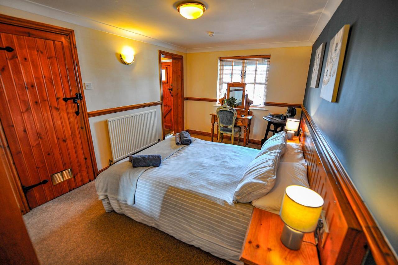 The Coachman Pub, Hartford, Room Only Hartford  외부 사진