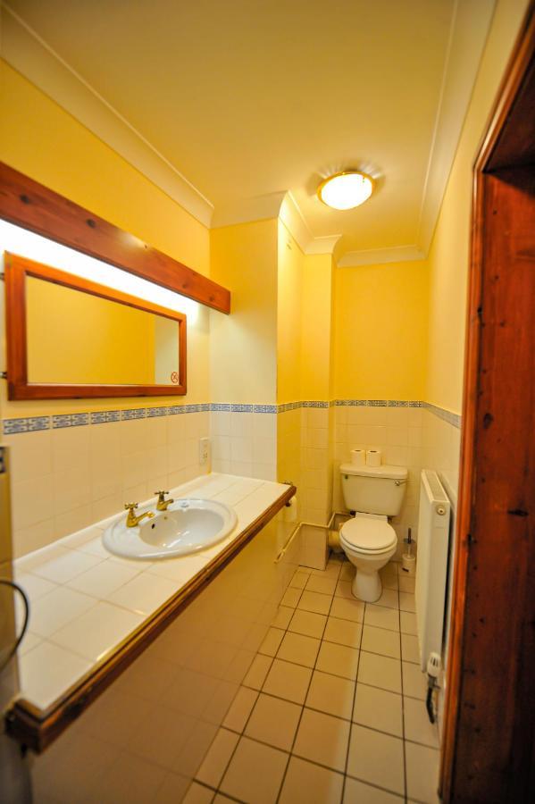 The Coachman Pub, Hartford, Room Only Hartford  외부 사진