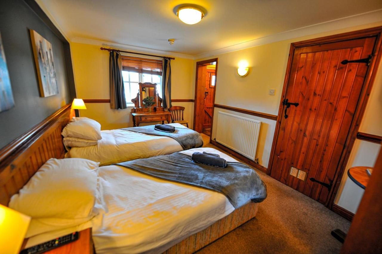 The Coachman Pub, Hartford, Room Only Hartford  외부 사진